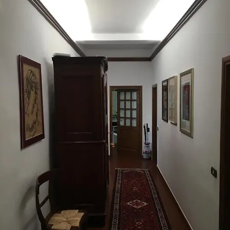 La Piazza 1 *