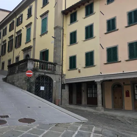 La Piazza 1